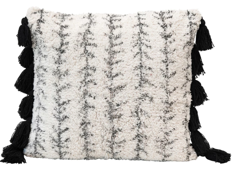 18" Cotton Tufted Pillow w/ Tassels