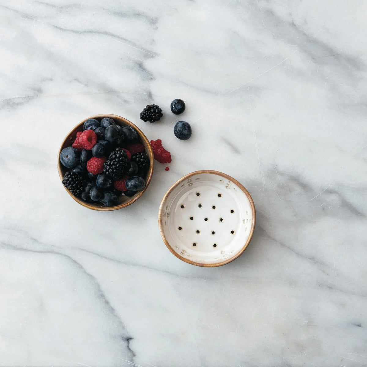 Stoneware Berry Bowl - Cream