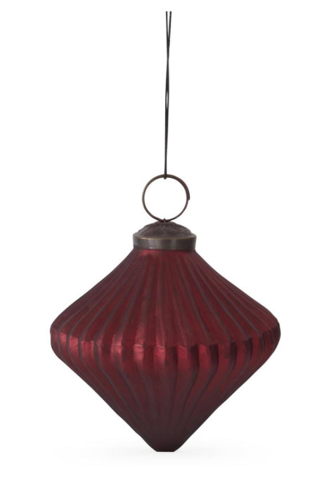 3.75”RIBBED RED ONION ORNAMENT
