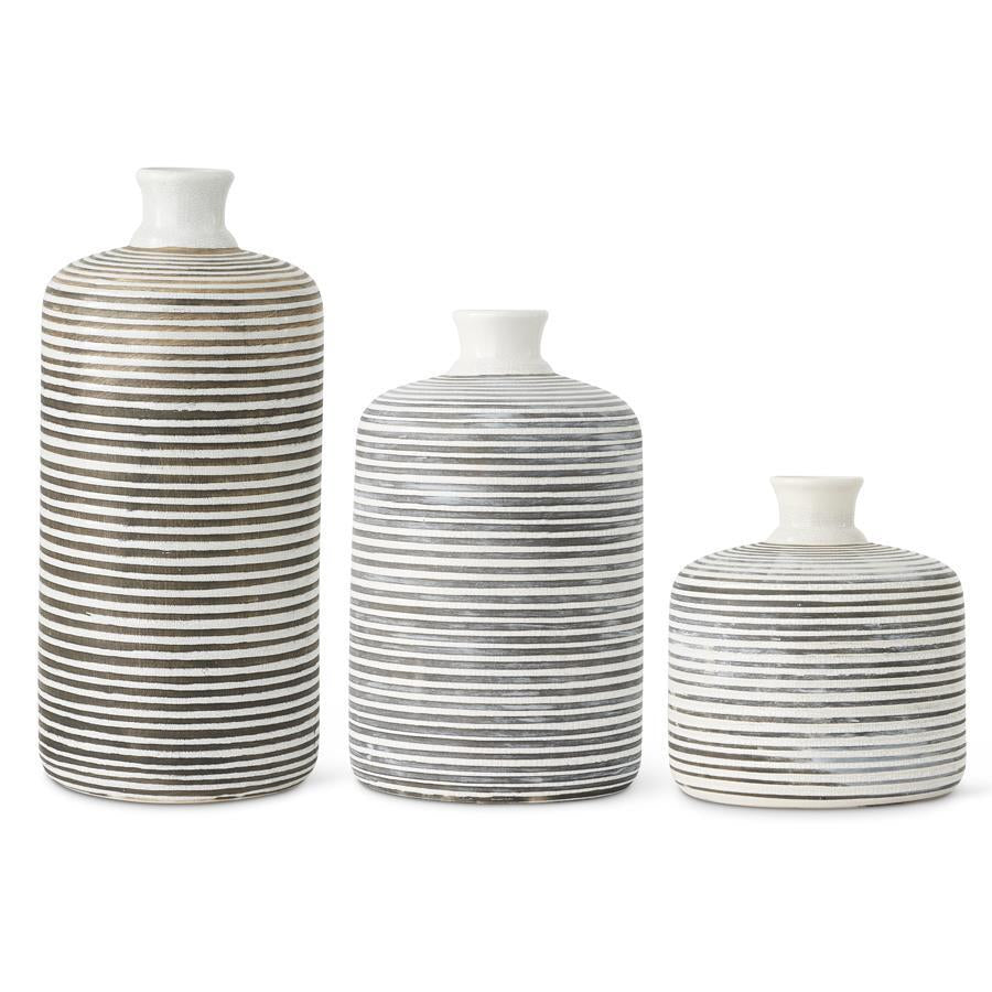 Lg Fluted Neck Vase