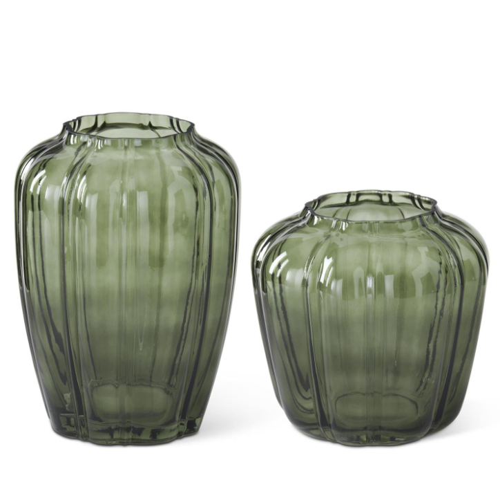 GR Scalloped Pressed Glass Vase - L