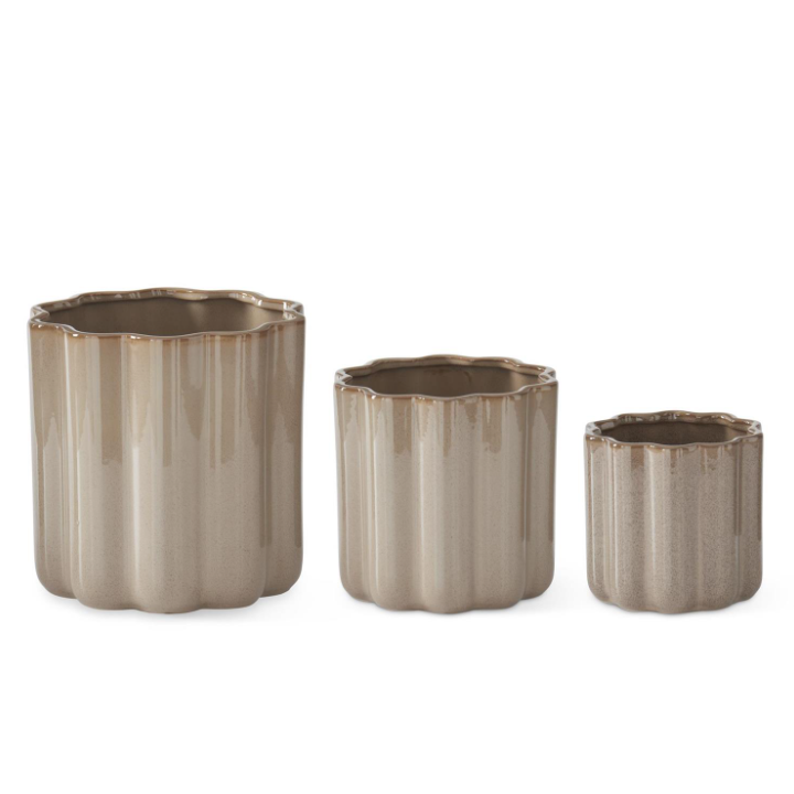 Ceramic Scalloped Pot - M