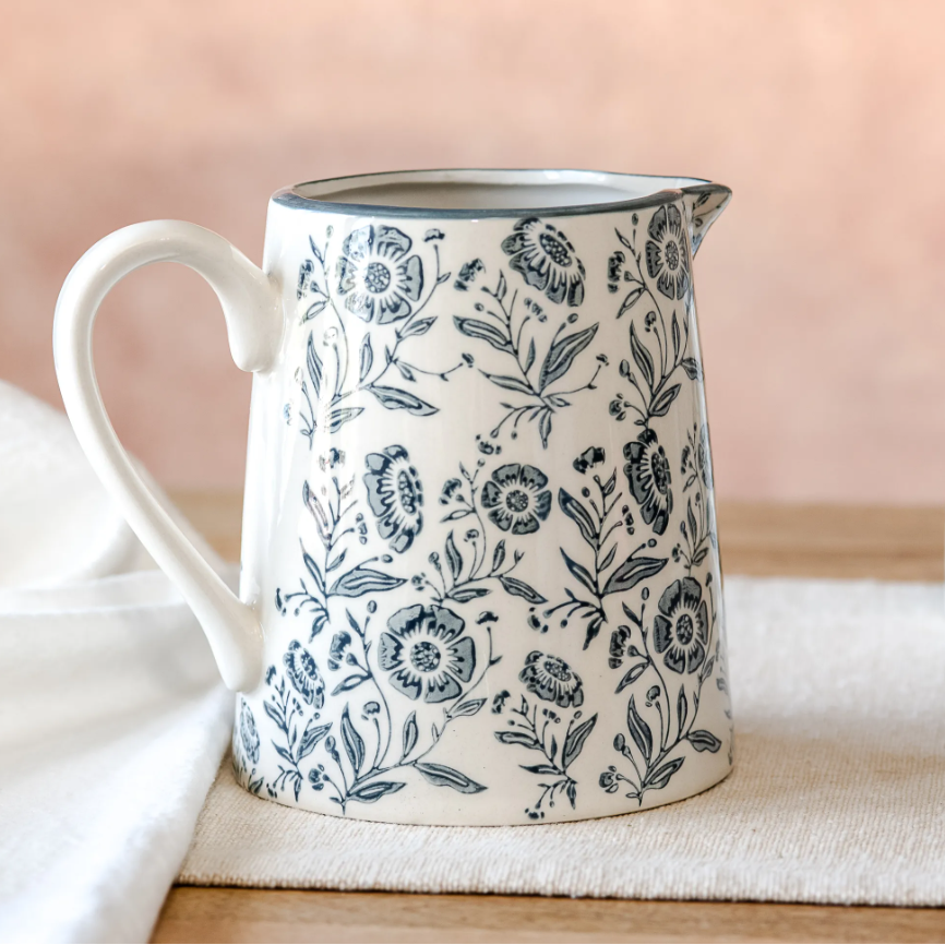 Primrose Pitcher