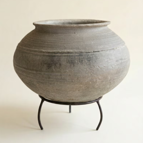 Black Clay Urn w/ Iron Stand